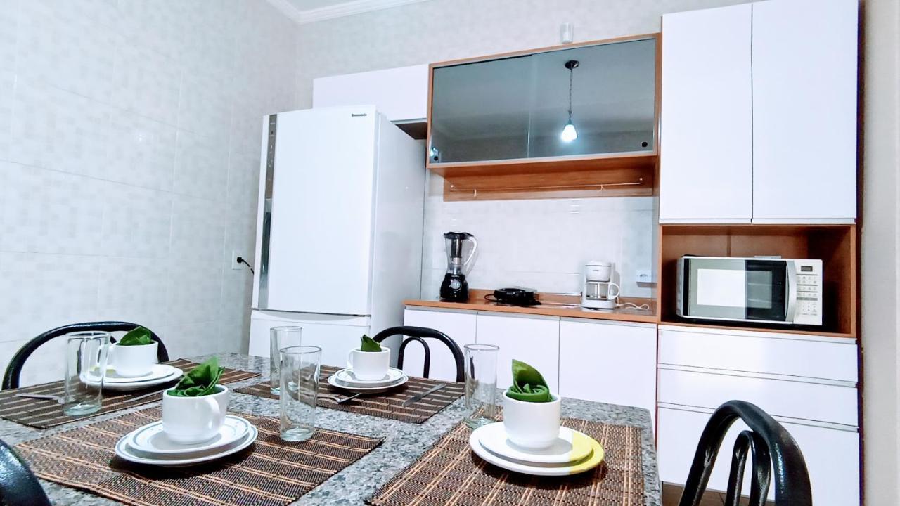 Casa Confortavel, 3 Quartos, Ar Condic. 300 Mega, Holiday home *
