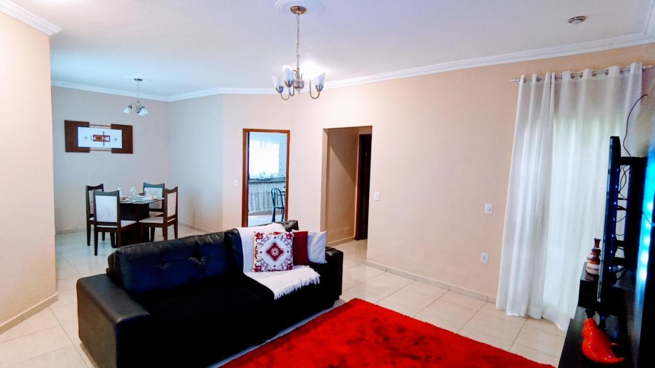 Casa Confortavel, 3 Quartos, Ar Condic. 300 Mega, *