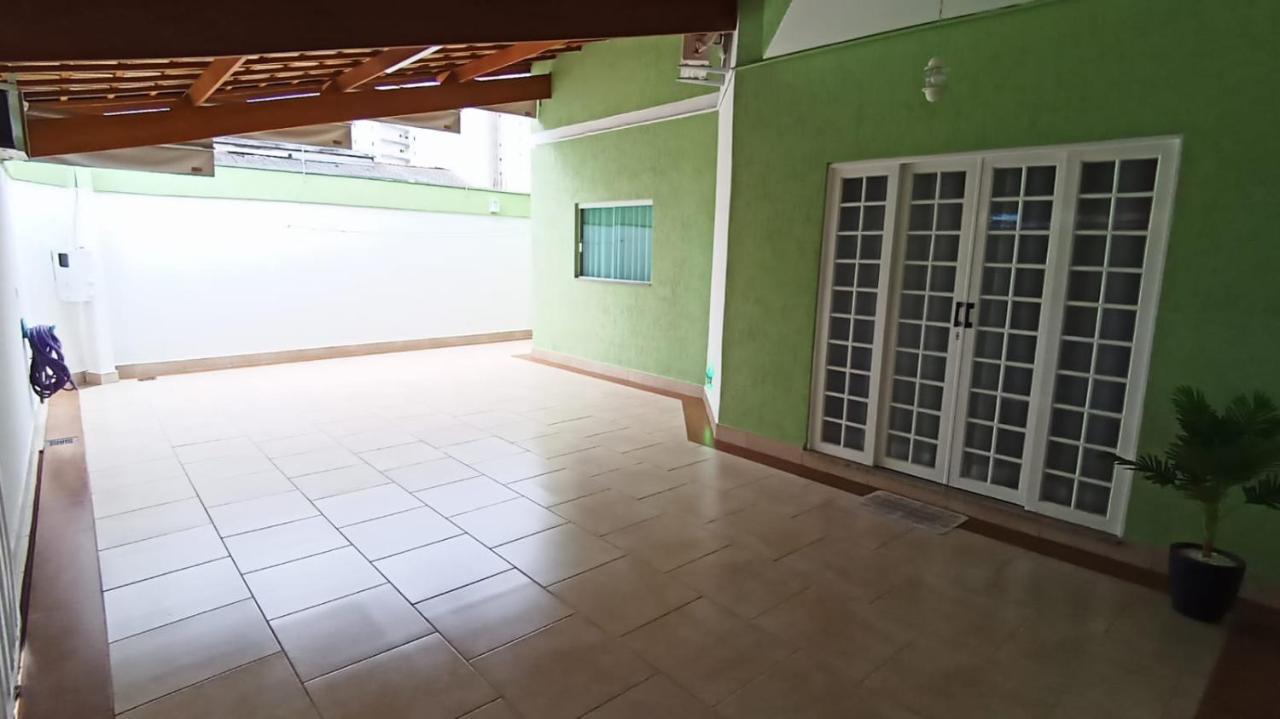 Casa Confortavel, 3 Quartos, Ar Condic. 300 Mega,
