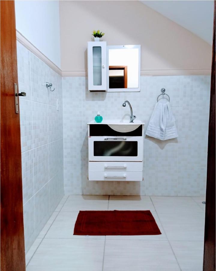 Casa Confortavel, 3 Quartos, Ar Condic. 300 Mega, Holiday home