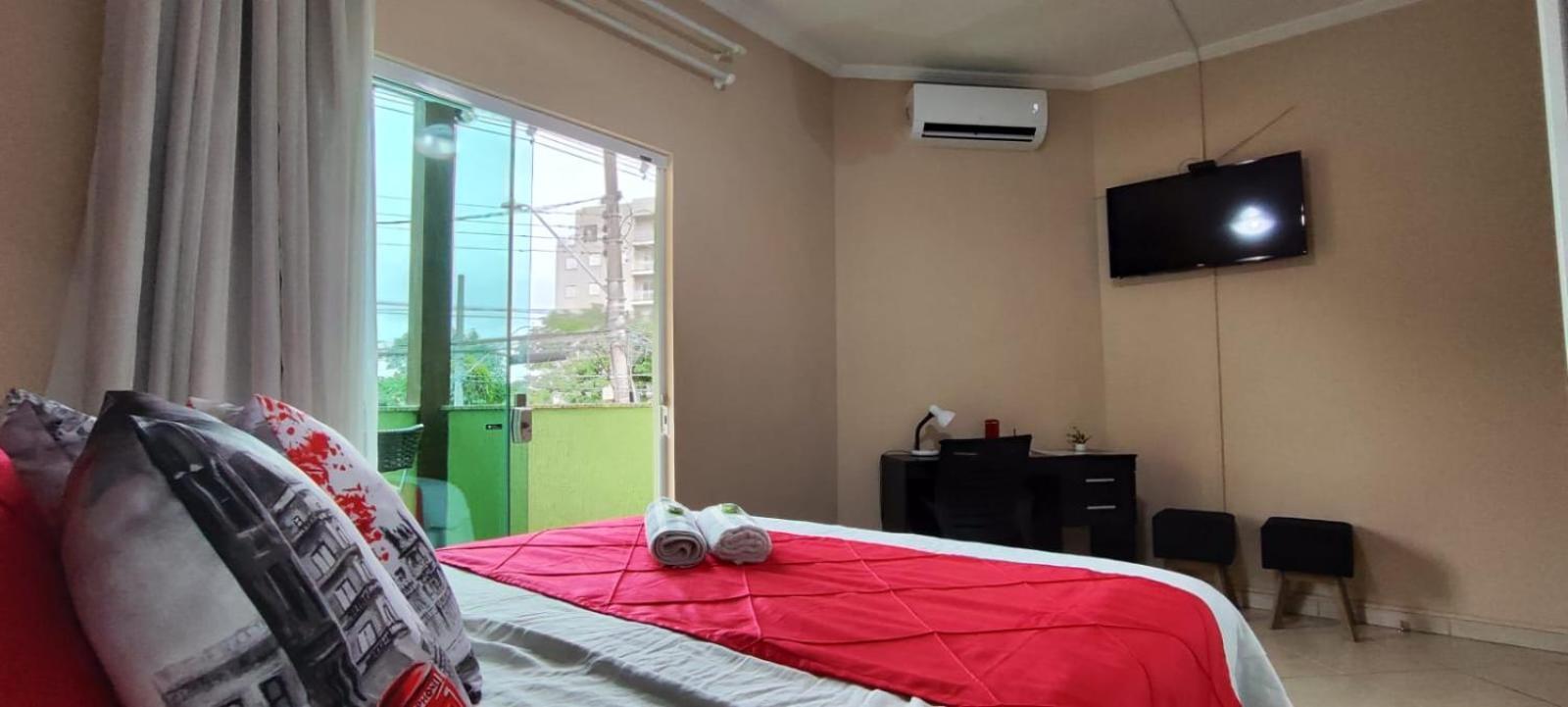 Casa Confortavel, 3 Quartos, Ar Condic. 300 Mega, Holiday home Taubate