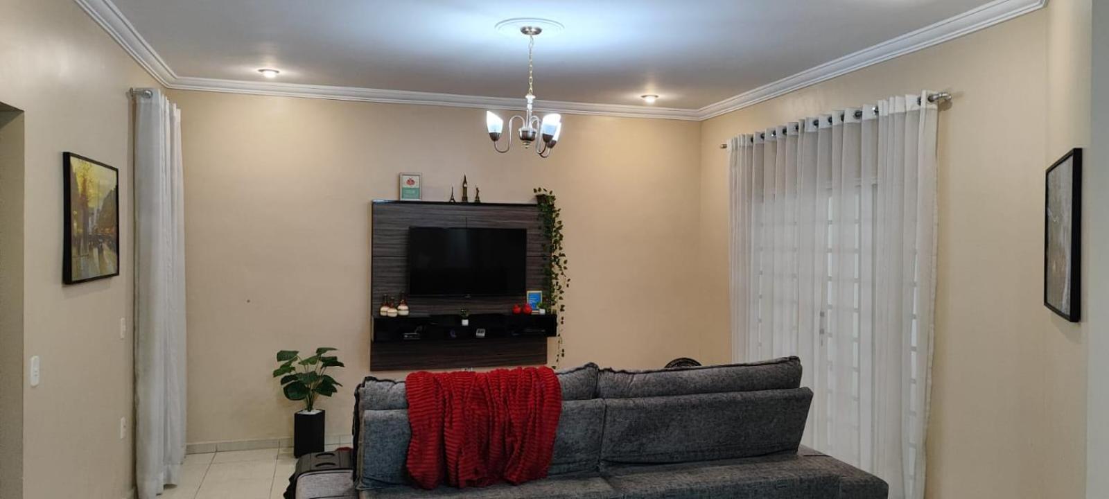 Casa Confortavel, 3 Quartos, Ar Condic. 300 Mega, Holiday home *