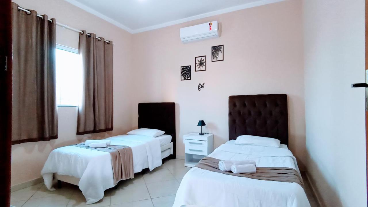 Casa Confortavel, 3 Quartos, Ar Condic. 300 Mega, Holiday home